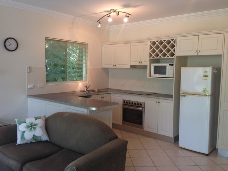 3/27 Sims Esplanade, Yorkeys Knob QLD 4878