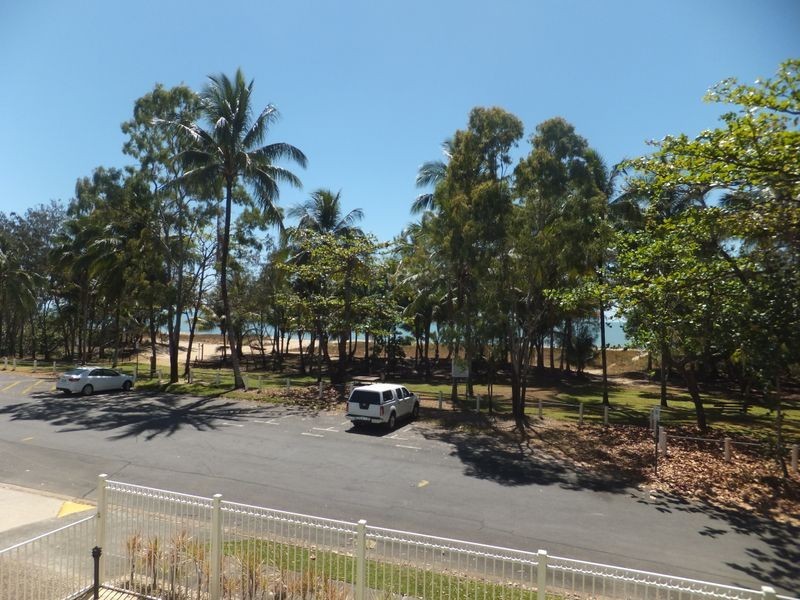 3/27 Sims Esplanade, Yorkeys Knob QLD 4878