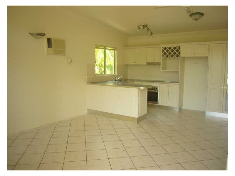 5/27 Sims Esplanade, Yorkeys Knob QLD 4878