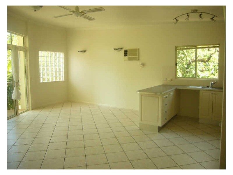 5/27 Sims Esplanade, Yorkeys Knob QLD 4878