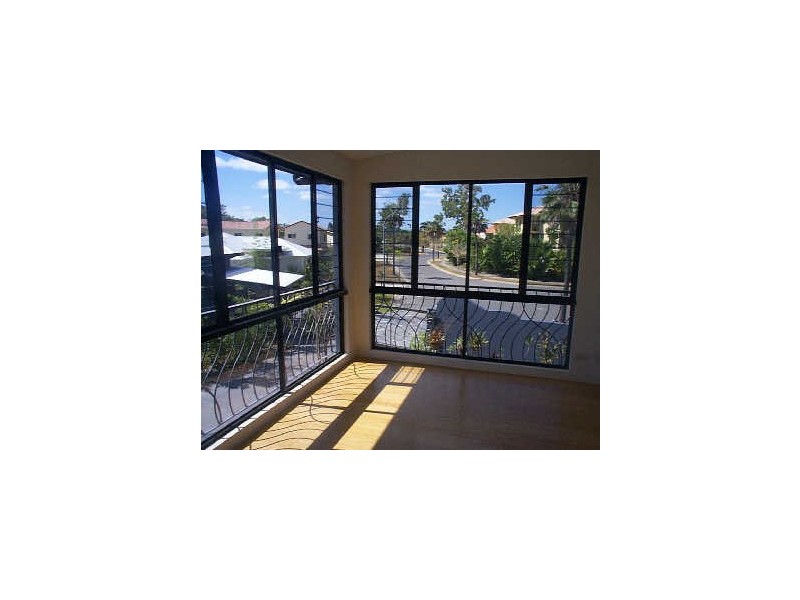 1/22-24 Oyster Court, Trinity Beach QLD 4879