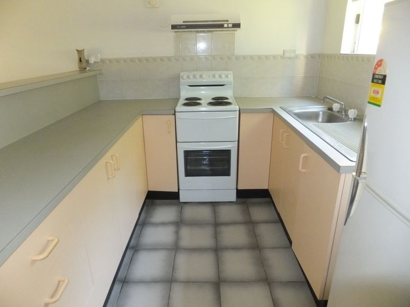 4/1 Ray Street, Yorkeys Knob QLD 4878