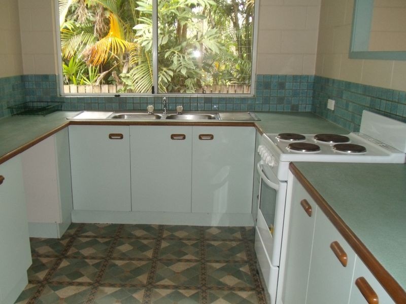 10 Buckley Street, Yorkeys Knob QLD 4878