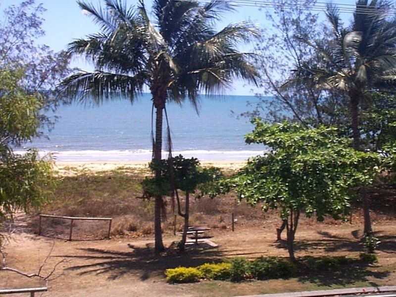 Yorkeys Knob QLD 4878