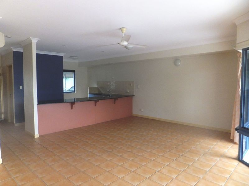 11/16-20 Ray Street HALF MOON BAY TERRA, Yorkeys Knob QLD 4878