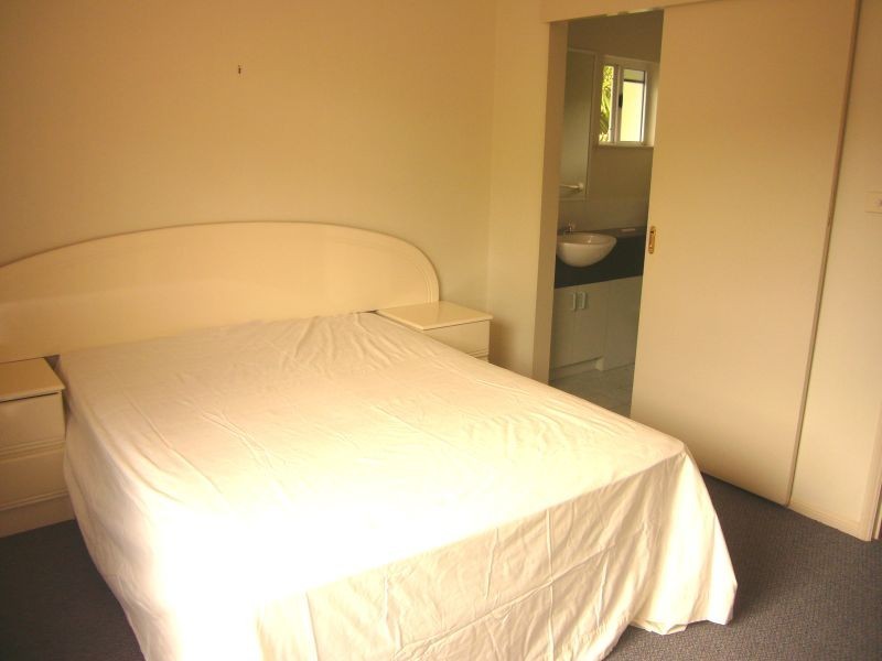 Yorkeys Knob QLD 4878