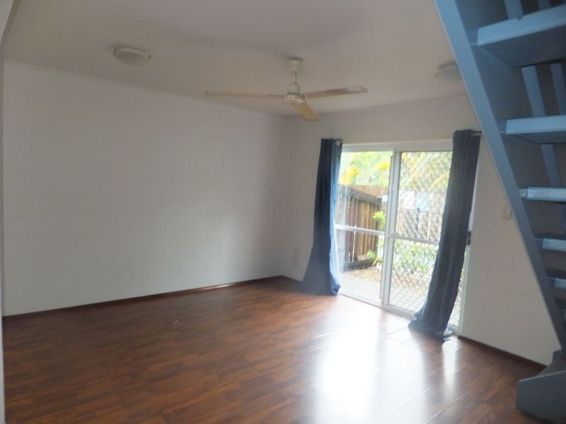 8/22 Fairweather Street, Yorkeys Knob QLD 4878