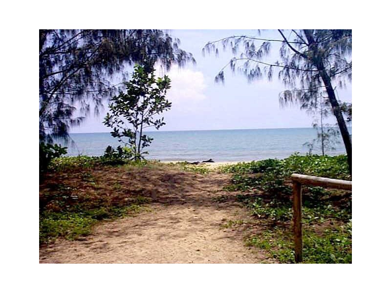 Yorkeys Knob QLD 4878