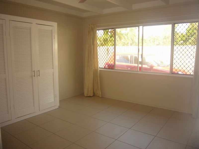 Yorkeys Knob QLD 4878