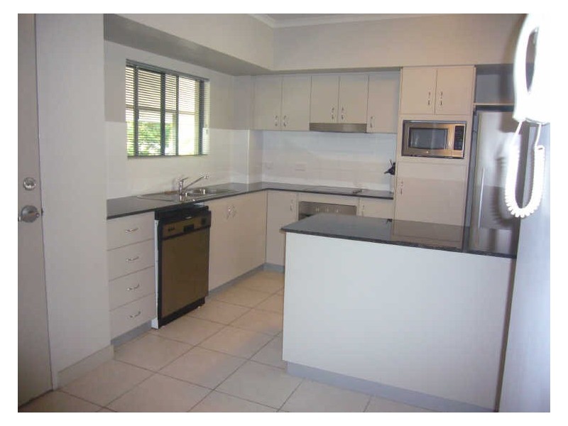 8/32 Best Street, Yorkeys Knob QLD 4878