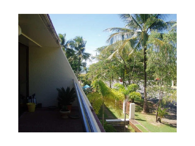 Yorkeys Knob QLD 4878