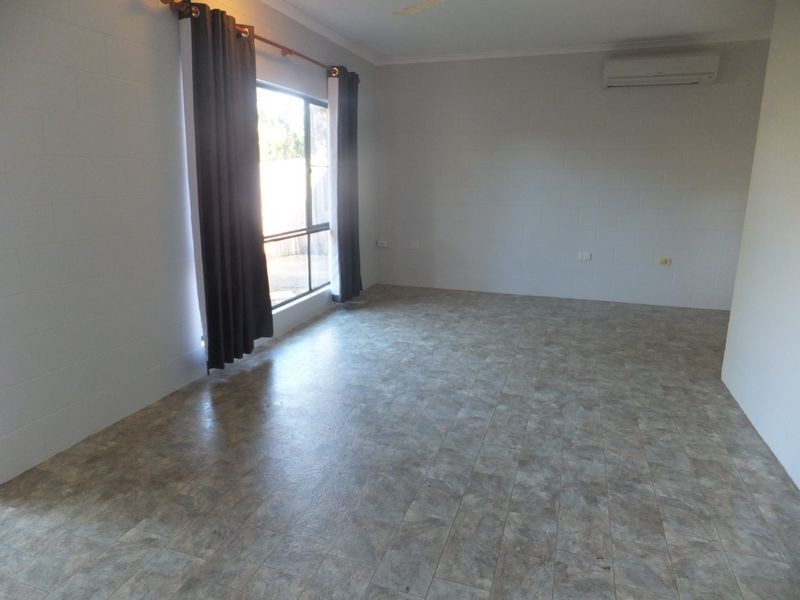 36 Wattle Street, Yorkeys Knob QLD 4878
