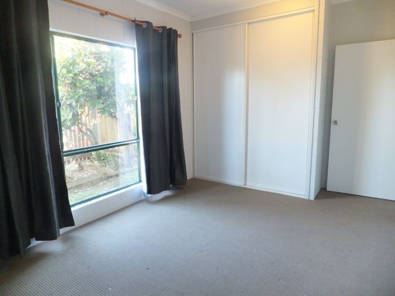 36 Wattle Street, Yorkeys Knob QLD 4878