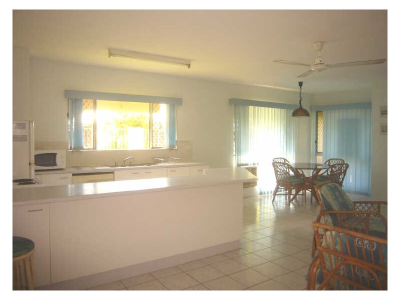 2/57 Sims Esplanade, Yorkeys Knob QLD 4878