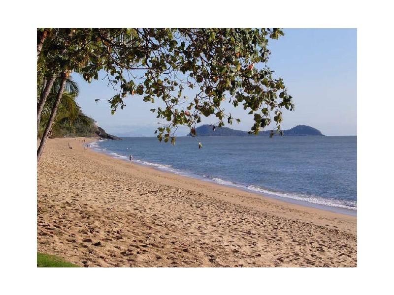 Trinity Beach QLD 4879