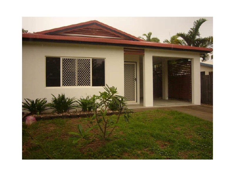 25 Derby Street, Yorkeys Knob QLD 4878