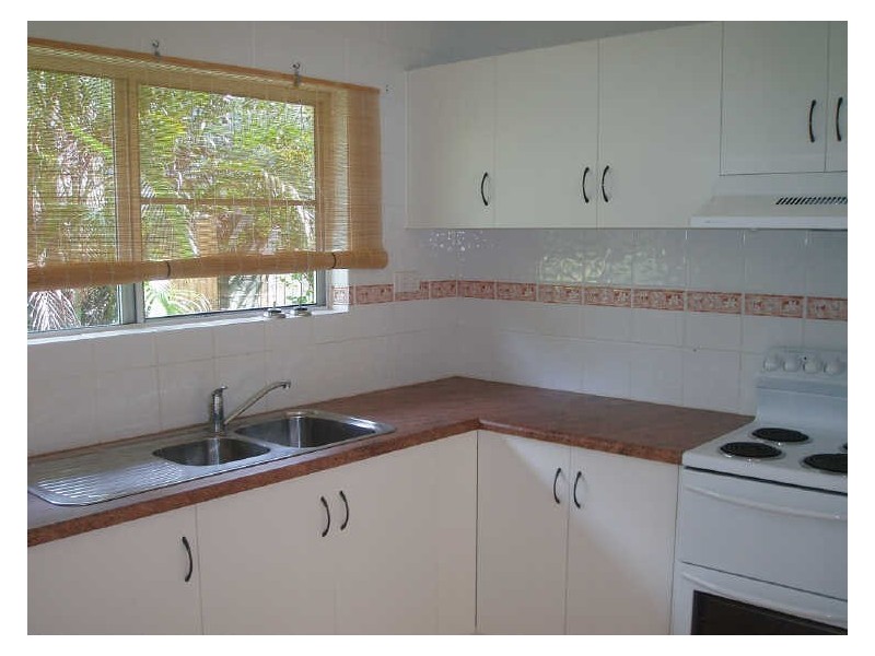 2 Golf Street, Yorkeys Knob QLD 4878