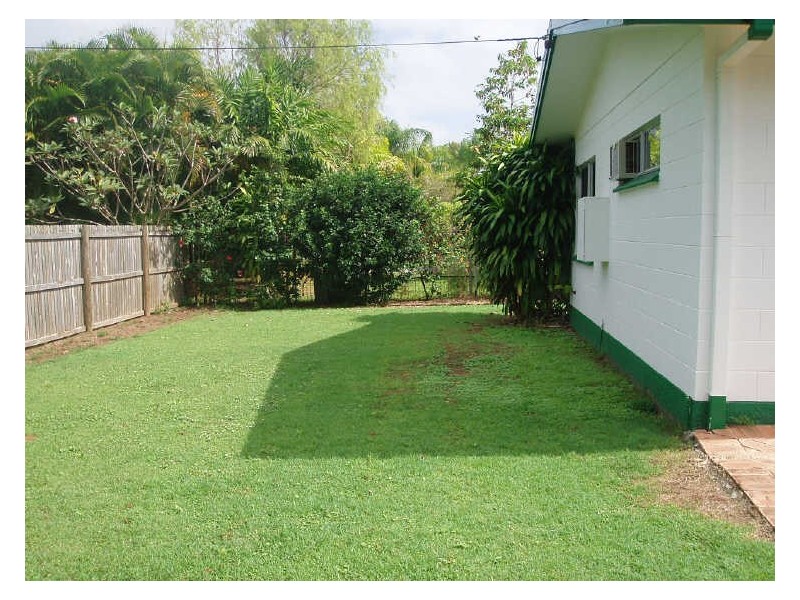 2 Golf Street, Yorkeys Knob QLD 4878