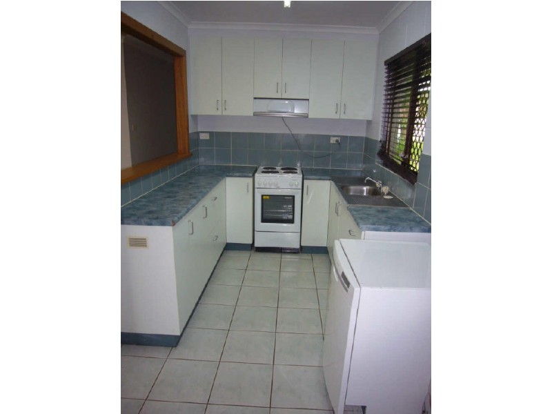 16 Oleander Street, Holloways Beach QLD 4878