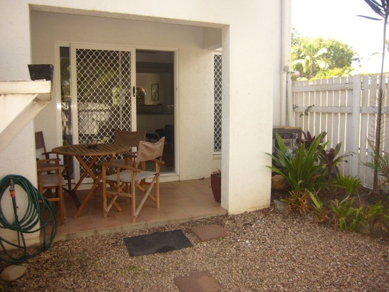 7/7 Boden, Yorkeys Knob QLD 4878