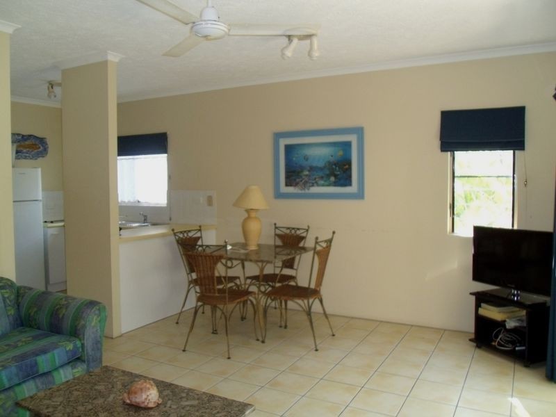 14/129 Oleander Street, Holloways Beach QLD 4878