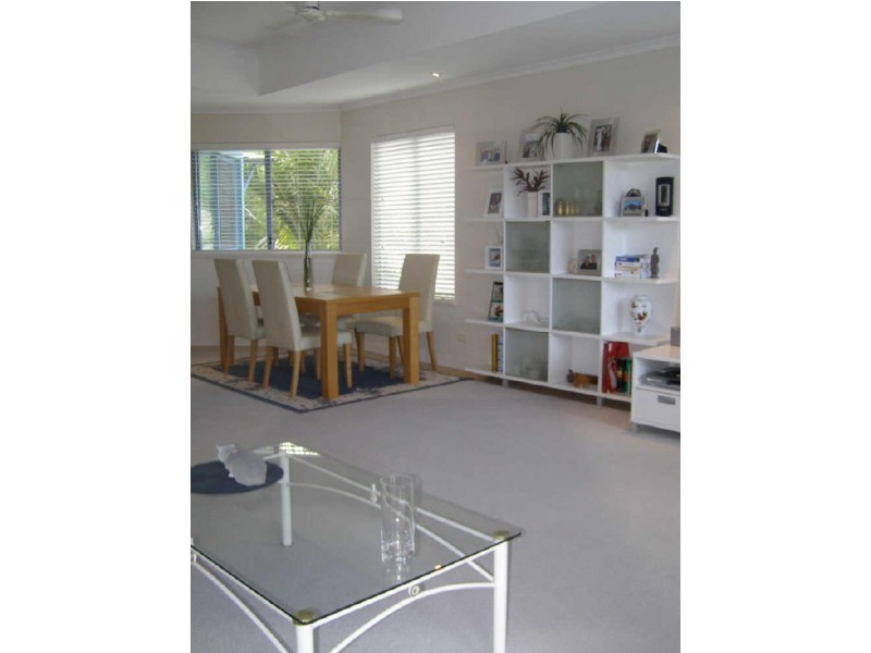 6/75 Sims Esplanade, Yorkeys Knob QLD 4878
