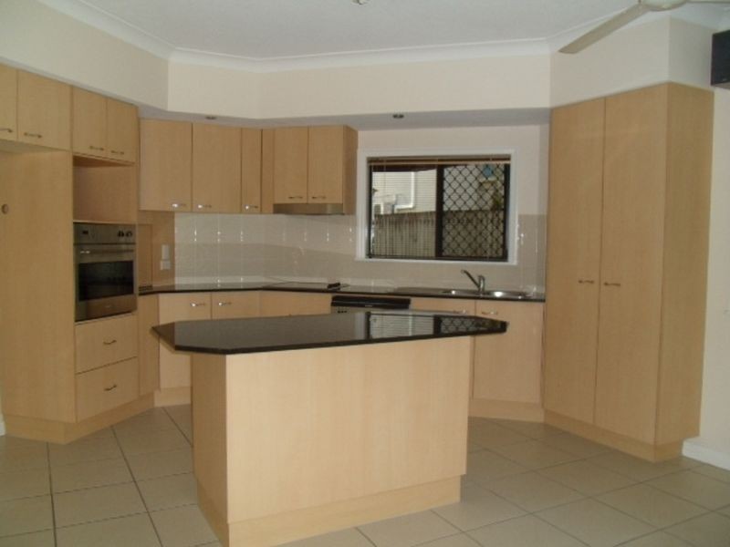 1/73 Sims Esplanade, Yorkeys Knob QLD 4878