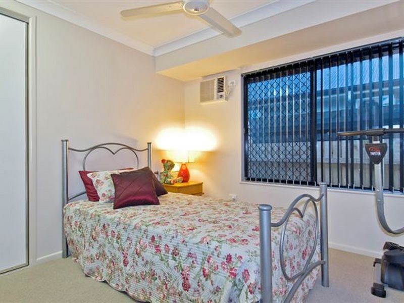 45 Cunningham Street, Yorkeys Knob QLD 4878