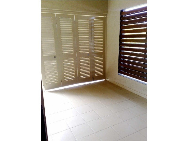 209/18-19 Clifton Road, Clifton Beach QLD 4879