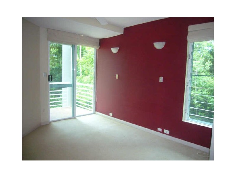 12/2 Deauville Close, Yorkeys Knob QLD 4878