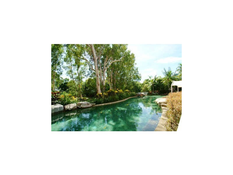 12/2 Deauville Close, Yorkeys Knob QLD 4878