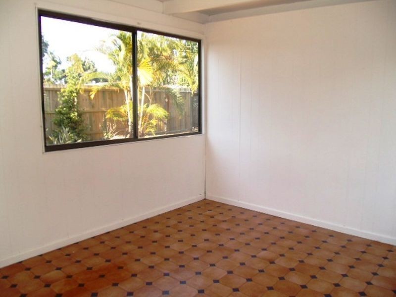 60 Morgan Street, Yorkeys Knob QLD 4878