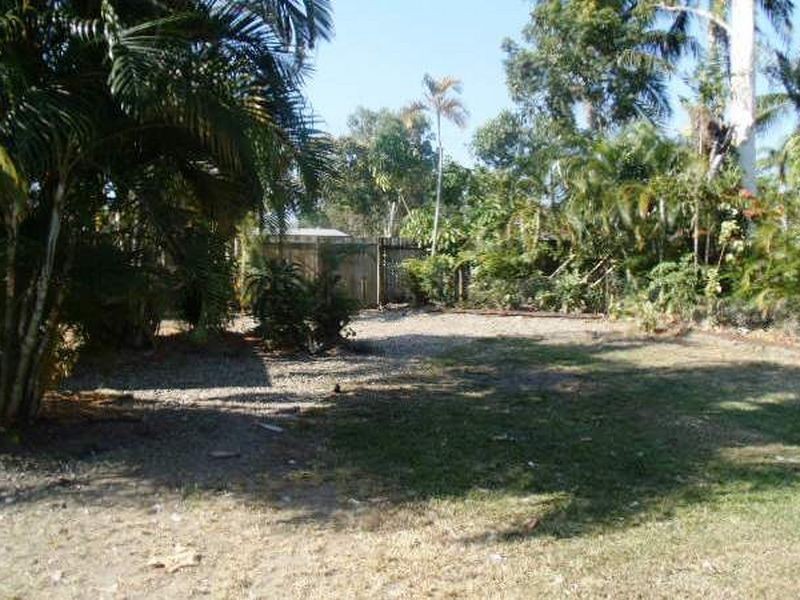 60 Morgan Street, Yorkeys Knob QLD 4878