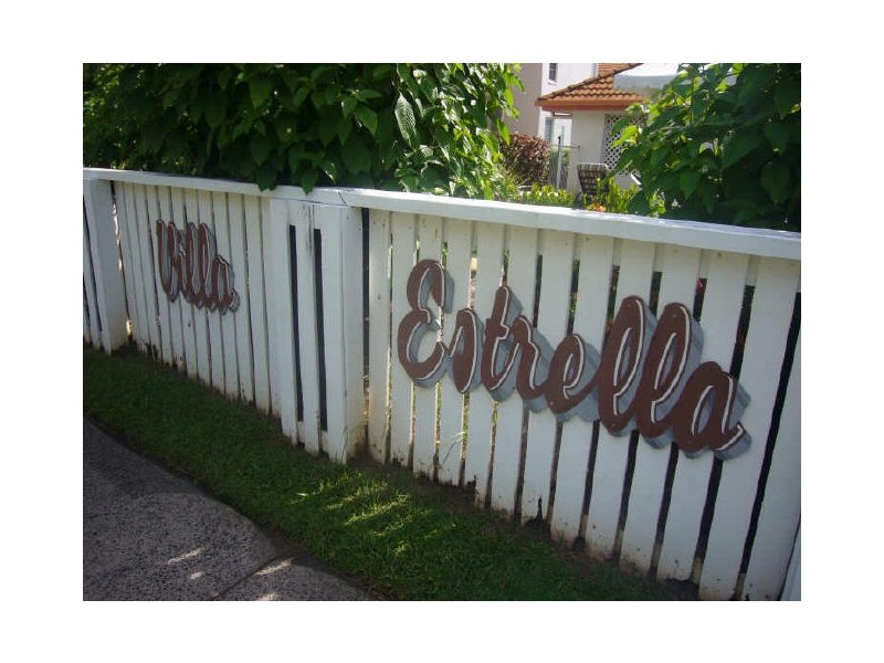 8/7 Boden St, Yorkeys Knob QLD 4878