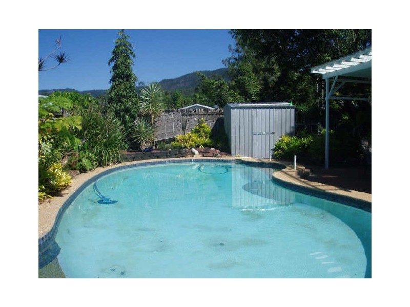 3 Hood Street, Trinity Park QLD 4879