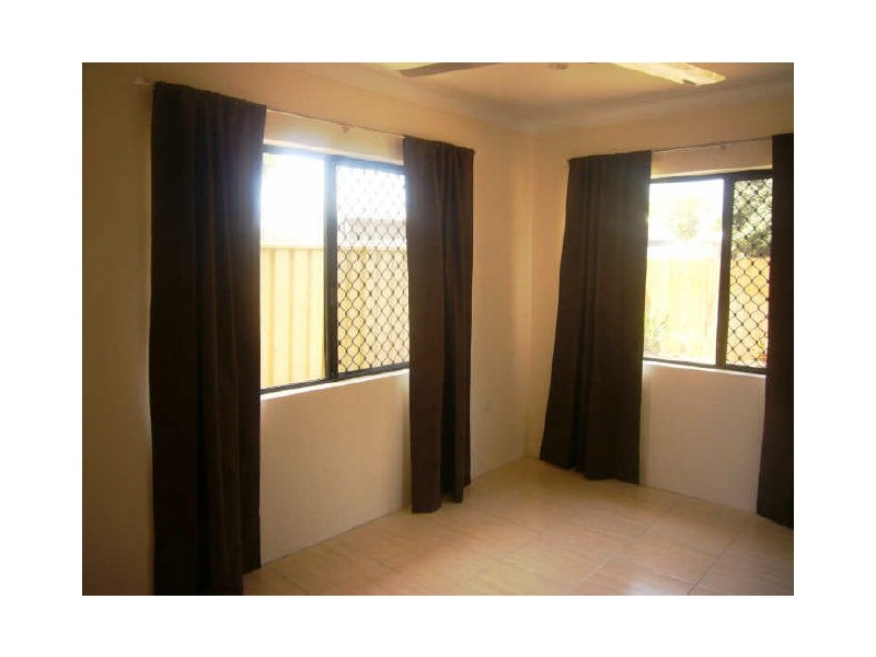 2/34 Morgan Street, Yorkeys Knob QLD 4878