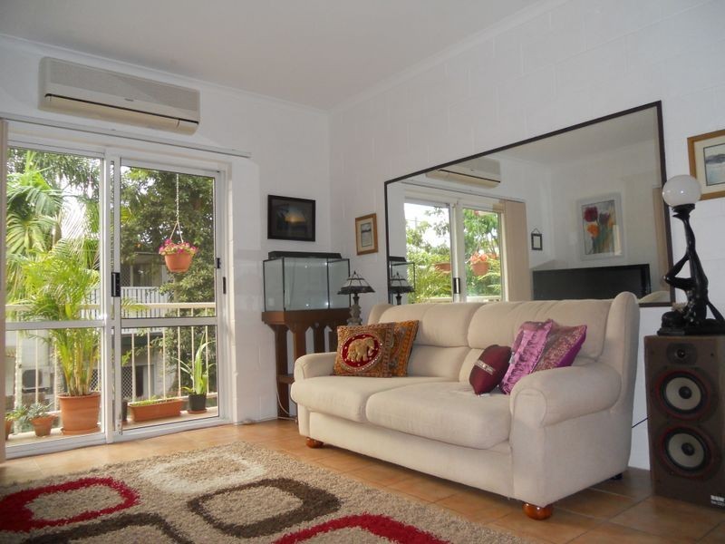 6/542 Varley Street, Yorkeys Knob QLD 4878