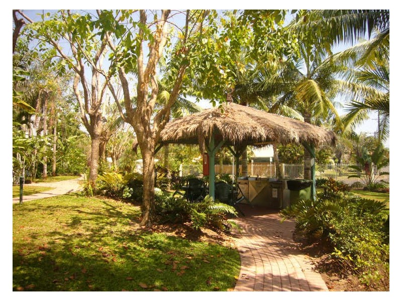 5/129 Oleander Street, Holloways Beach QLD 4878