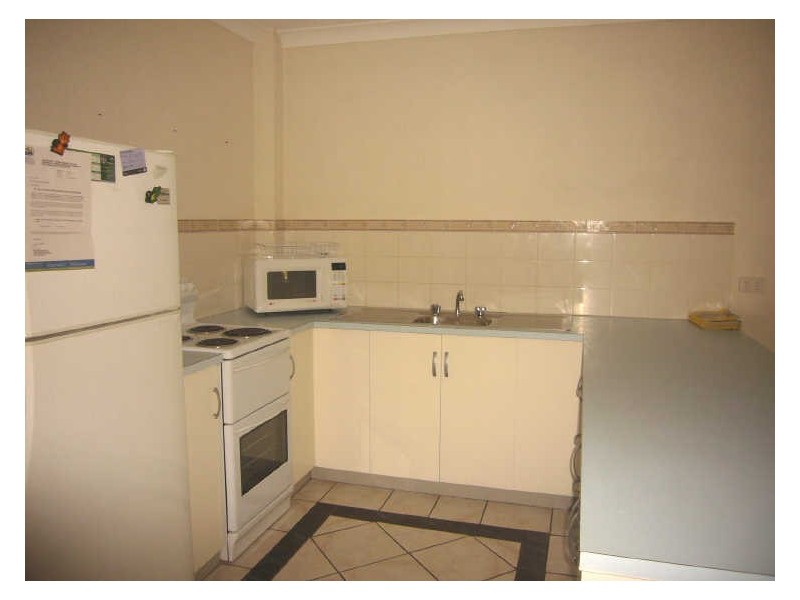 4/513 Varley Street, Yorkeys Knob QLD 4878