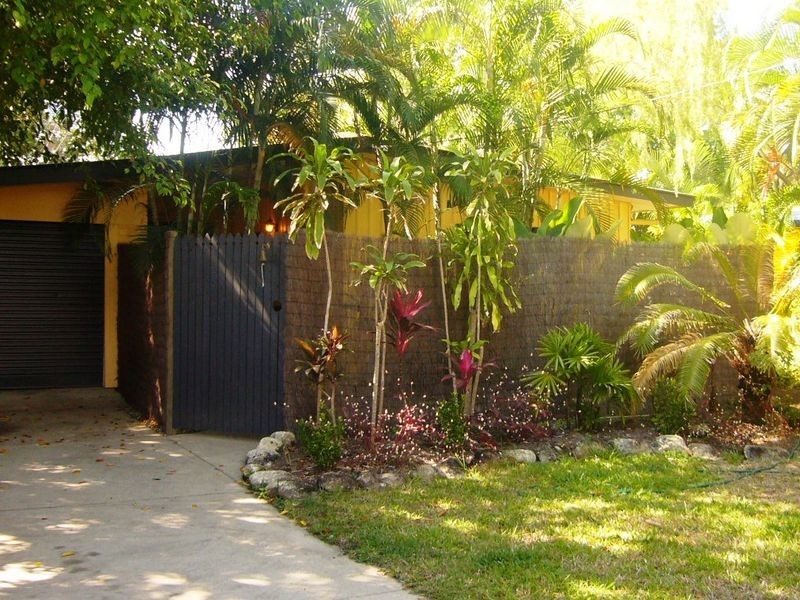 22 Best Street, Yorkeys Knob QLD 4878