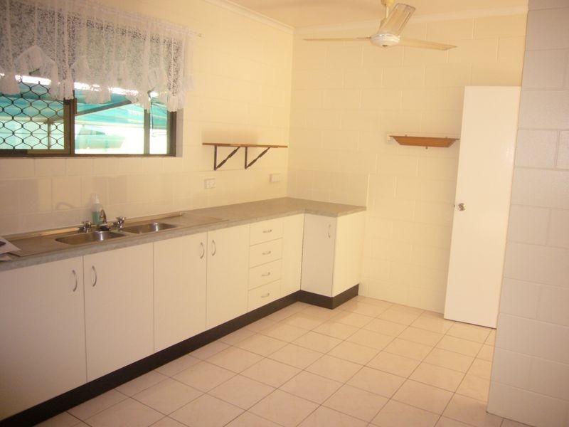 12 Forrester Street, Clifton Beach QLD 4879