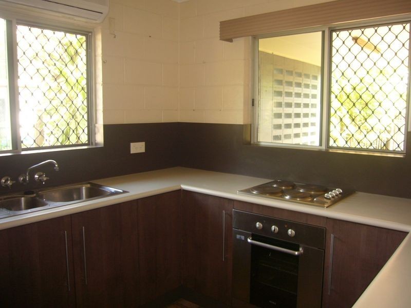 7(1) Golf Street, Yorkeys Knob QLD 4878