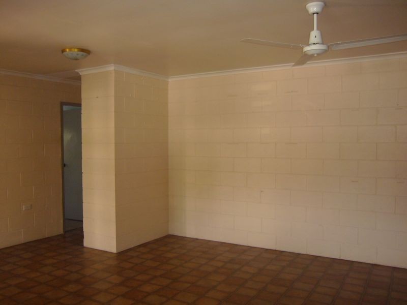 7(1) Golf Street, Yorkeys Knob QLD 4878