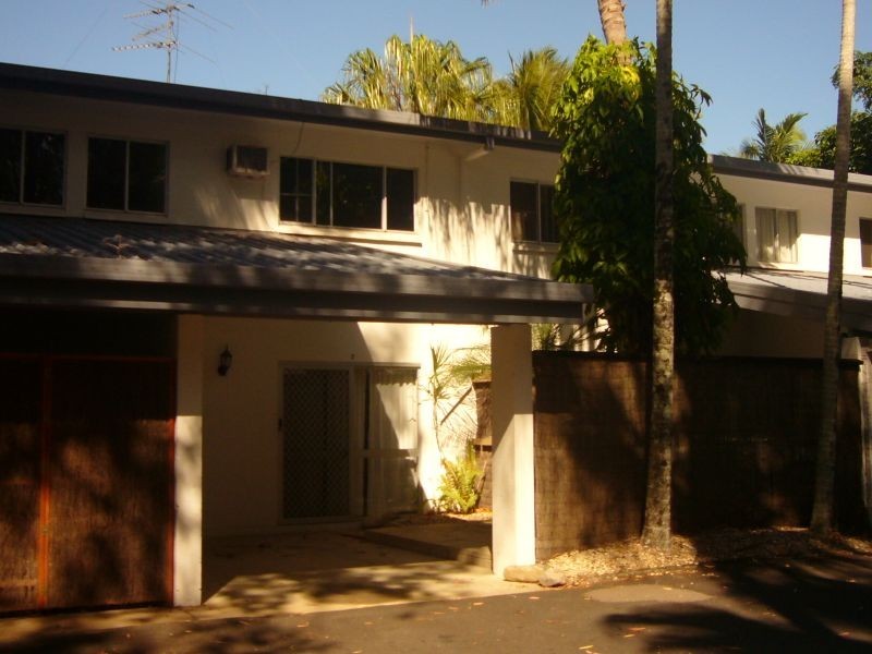 2/21 Bouganvillea Street, Holloways Beach QLD 4878