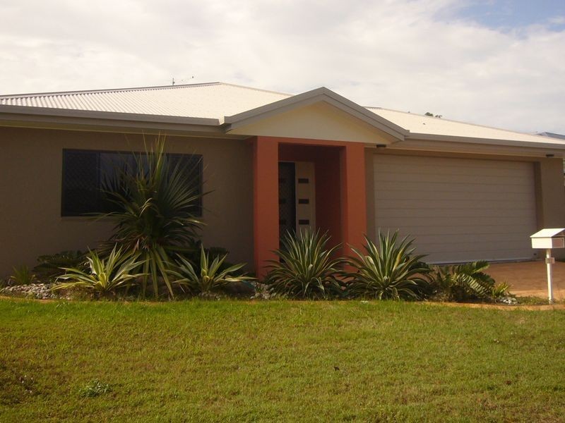12 Norfolk Close, Holloways Beach QLD 4878