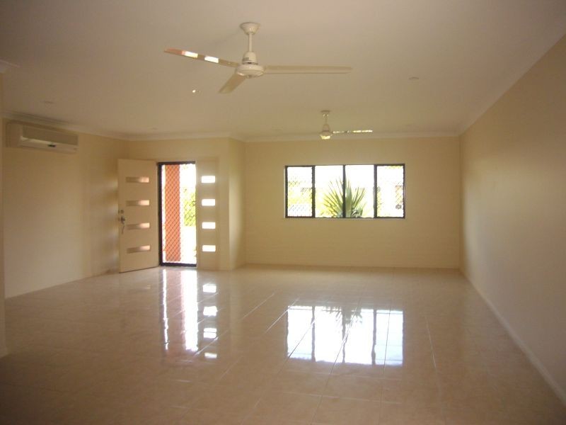 12 Norfolk Close, Holloways Beach QLD 4878