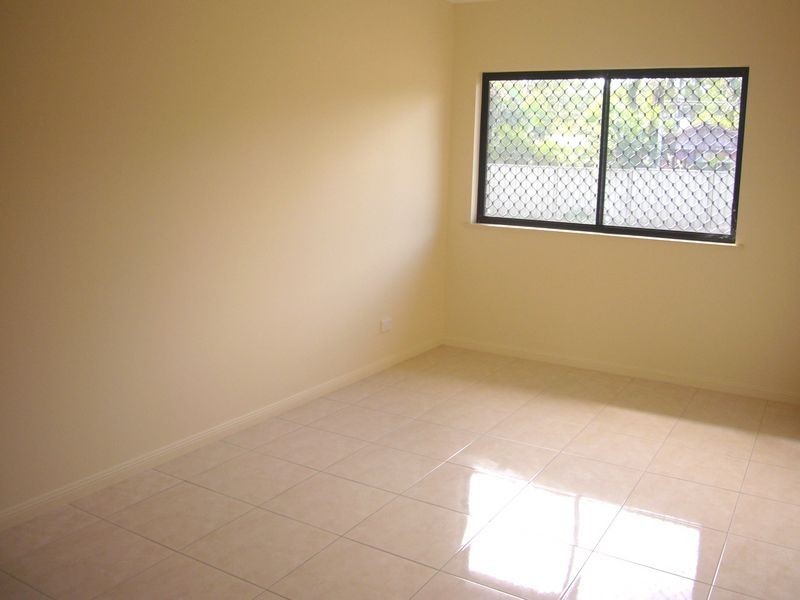 12 Norfolk Close, Holloways Beach QLD 4878