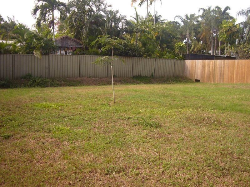 12 Norfolk Close, Holloways Beach QLD 4878