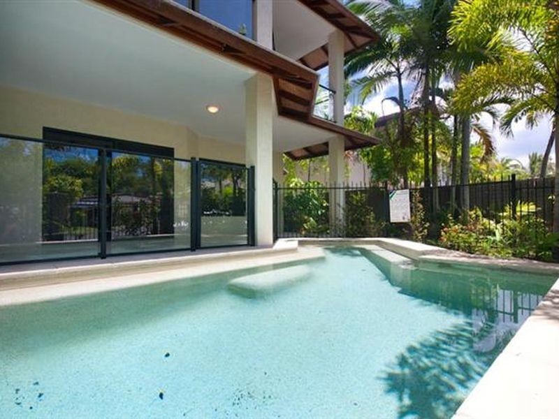 2/11 Rutherford Street THE BEACHSID, Yorkeys Knob QLD 4878