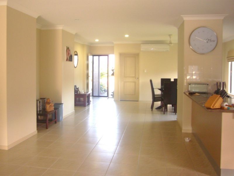 18 Petrie Close, Kewarra Beach QLD 4879